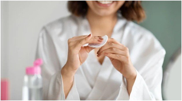 How Does the Acetone Soak Actually Work?