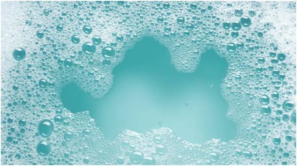 Mix your cleaning solution.