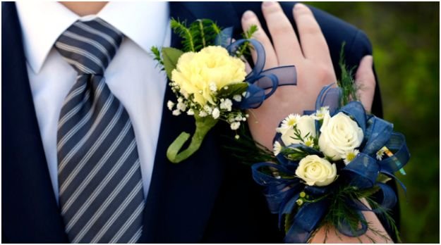 What Should Guys Wear to Homecoming?